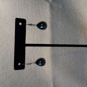 Black shell pearl teardrop earrings